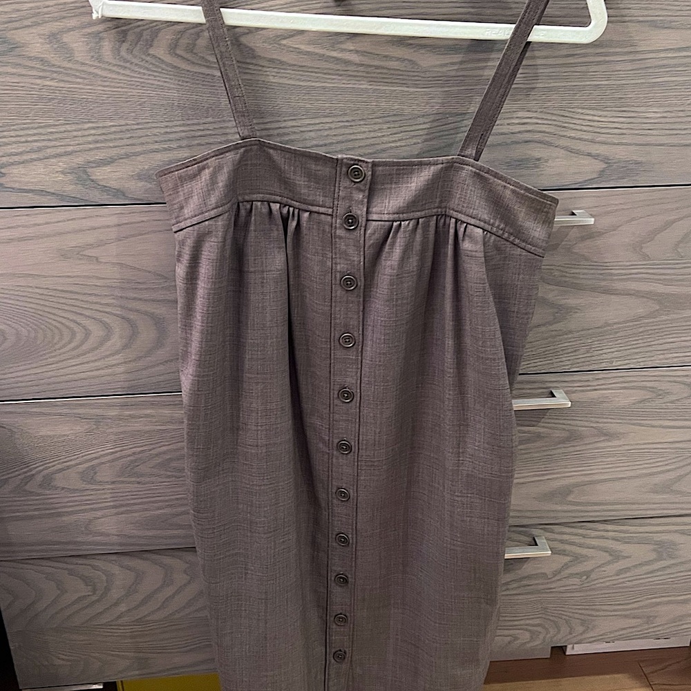 Gray sleeveless dress